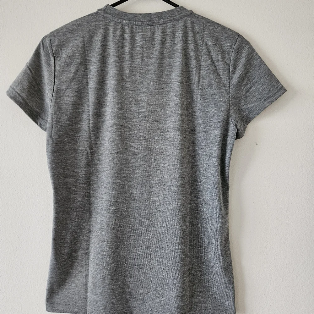 ๐summer tee bundle of 2 one gray one pink size small brand new! - Picture 7 of 7